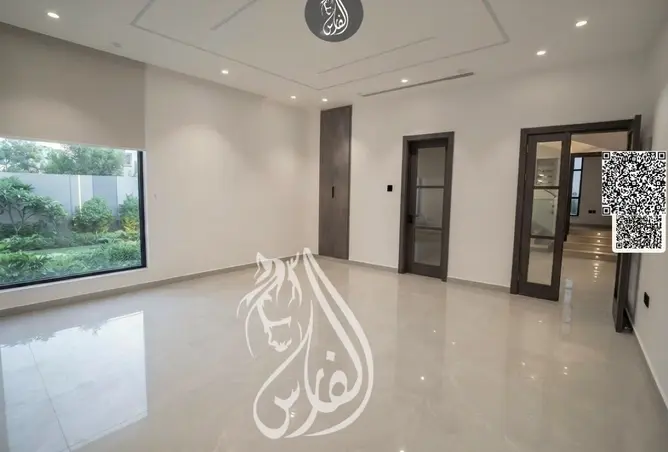 156169992 - Property Image 2