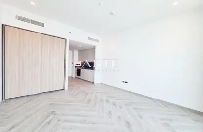 شقة - 1 حمام للايجار في بنينسولا ثري - بنينسولا - الخليج التجاري - دبي