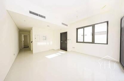 Townhouse - 3 - 4 for rent in Amazonia - Damac Hills 2 - Dubai