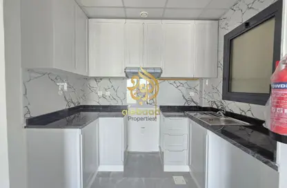 شقة - غرفة نوم - 2 حمامات للايجار في مبني ماراح - المدينة العالمية المرحلة 2 - 4 الورسان - الورسان - دبي