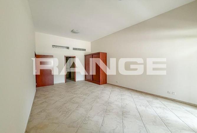 81108854 - Property Image 3