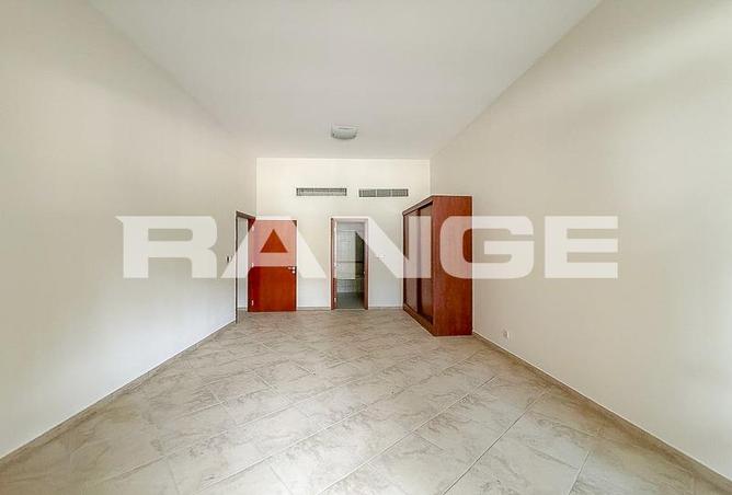 81108854 - Property Main Image