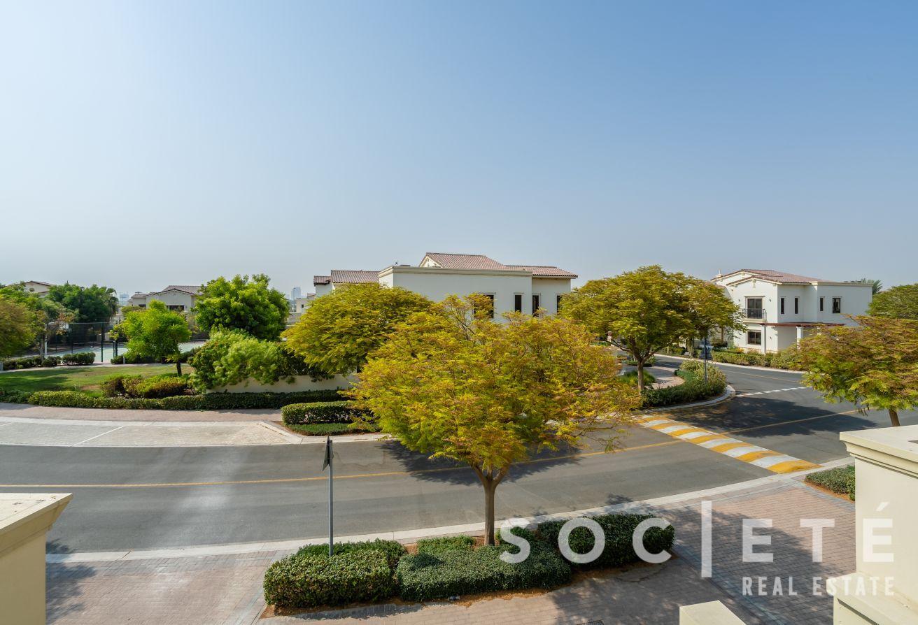 Prime Location | Vacant Now | Huge Plot photo 30