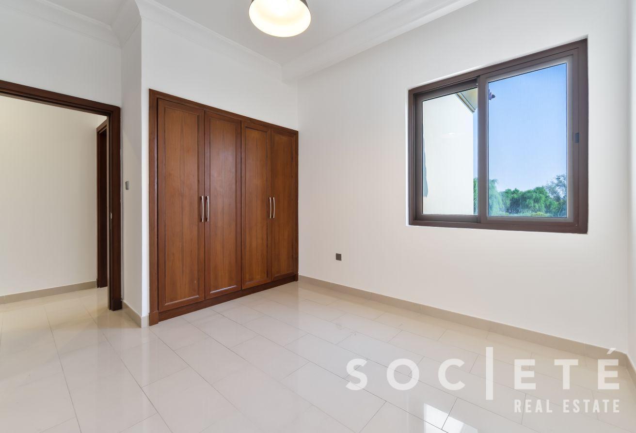 Prime Location | Vacant Now | Huge Plot photo 28