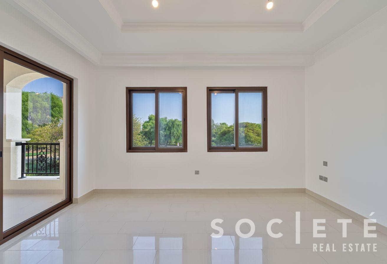 Prime Location | Vacant Now | Huge Plot photo 20