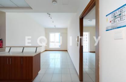 Apartment - 1 Bedroom - 2 Bathrooms for sale in Sulafa Tower - Dubai Marina - Dubai