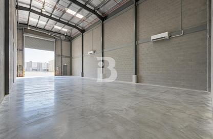 Warehouse - Studio for rent in Al Qusais Industrial Area 1 - Al Qusais Industrial Area - Al Qusais - Dubai