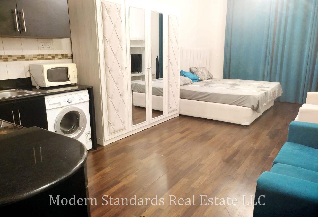 Furnished Studio Apartment in Deira with Balcony photo 5