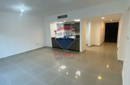 شقة - 2 غرف نوم - 2 حمامات للايجار في برج 2 - الريف داون تاون - الريف - أبوظبي شقة - 2 غرف نوم - 2 حمامات للايجار في برج 2 - الريف داون تاون - الريف - أبوظبي