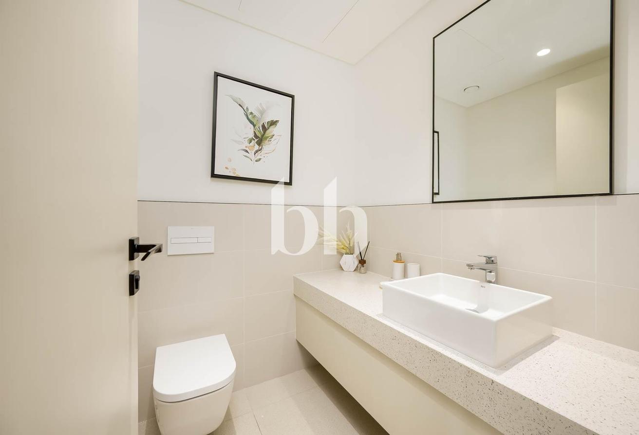 Corner Unit | Chiller Free | Full Marina Sea View photo 11