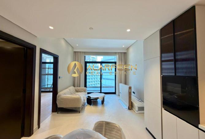 Elegant 1 BR + Store | Luxury Living | Furnished photo 2