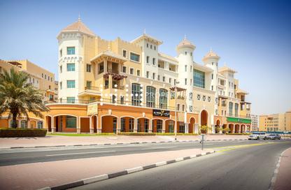 Retail - Studio for rent in Building 47 - Dubai Healthcare City - Bur Dubai - Dubai