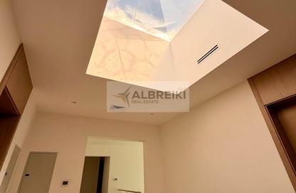 Villa - 5 Bedrooms - 6 Bathrooms for rent in Umm Suqeim 1 - Umm Suqeim - Dubai Villa - 5 Bedrooms - 6 Bathrooms for rent in Umm Suqeim 1 - Umm Suqeim - Dubai