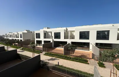 تاون هاوس - 2 غرف نوم - 3 حمامات للبيع في قرية الحمرا - رأس الخيمة