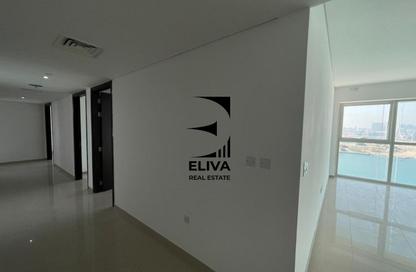 Apartment - 3 Bedrooms - 3 Bathrooms for rent in RAK Tower - Marina Square - Al Reem Island - Abu Dhabi