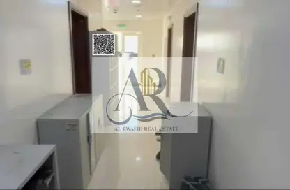 سكن عمال - استوديو - 8 حمامات للايجار في مبنى جيباس 5 - البستان - عجمان
