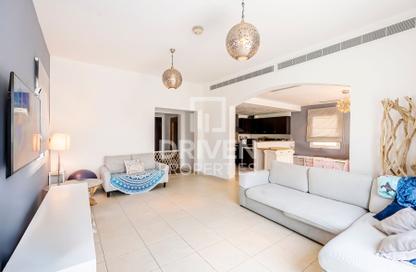 Villa - 3 - 3 for rent in District 1 - Jumeirah Village Triangle - Dubai