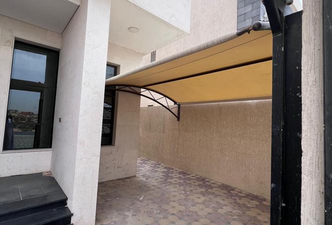 128352003 - Property Image 2