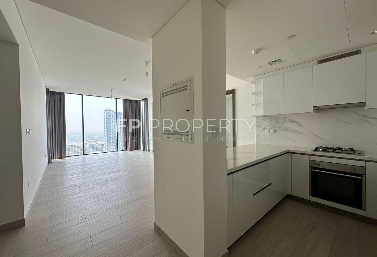 HIGH FLOOR | LUXURY |BEST BUILDING photo 6