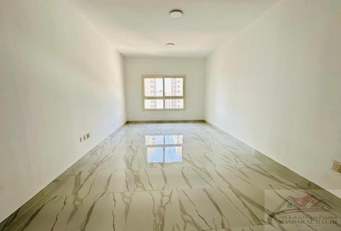 82821922 - Property Image 3