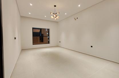 Villa - 4 - 6 for rent in Al Zaheya Gardens - Al Zahya - Ajman Villa - 4 - 6 for rent in Al Zaheya Gardens - Al Zahya - Ajman