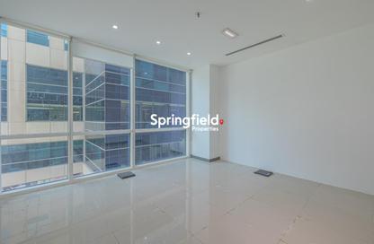 Office Space - Studio - 1 for rent in Bay Square Building 7 - Bay Square - Business Bay - Dubai