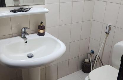 Apartment - 2 Bedrooms - 3 Bathrooms for sale in Al Khan Corniche - Al Khan - Sharjah