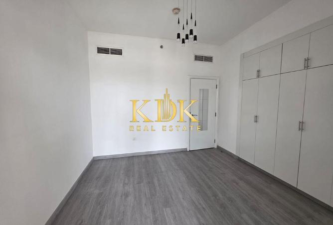 70693320 - صورة العقار 2