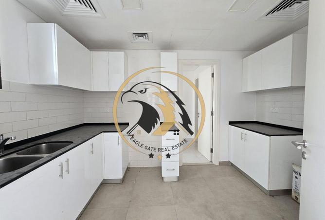 2 BR Townhouse with 2 Parking Slots