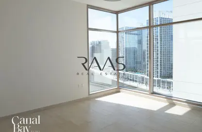 شقة - 2 غرف نوم - 3 حمامات للايجار في خليج القناة - الخليج التجاري - دبي