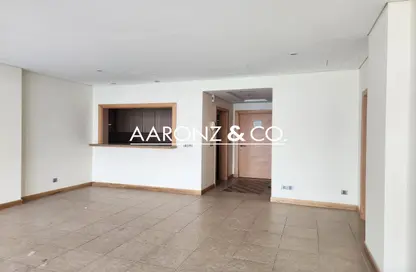 Apartment - 1 Bedroom - 2 Bathrooms for rent in Al Khudrawi - Shoreline Apartments - Palm Jumeirah - Dubai