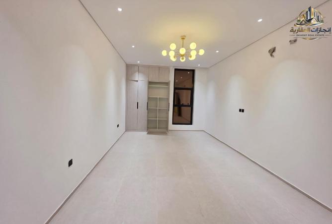 75784011 - Property Image 2