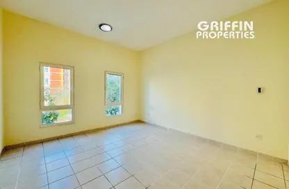 Apartment - 2 Bedrooms - 3 Bathrooms for rent in Building 111 - Contemporary Cluster - Discovery Gardens - Dubai