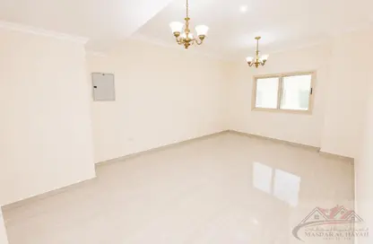 Apartment - 2 Bedrooms - 3 Bathrooms for rent in SG Muwaileh Building - Muwaileh - Sharjah