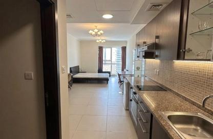 Apartment - Studio - 1 for rent in Goldcrest Executive - JLT Cluster C - Jumeirah Lake Towers - Dubai