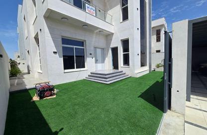 Villa - 5 Bedrooms - 6 Bathrooms for sale in Al Yasmeen 1 - Al Yasmeen - Ajman