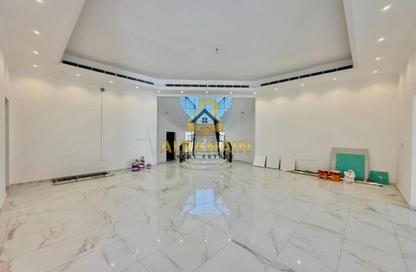Villa - 7+ Bedrooms - 7+ Bathrooms for rent in Shi'bat Al Wutah - Al Ain