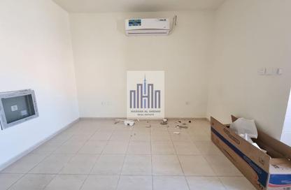 Apartment - Studio - 1 Bathroom for rent in Muwaileh - Sharjah