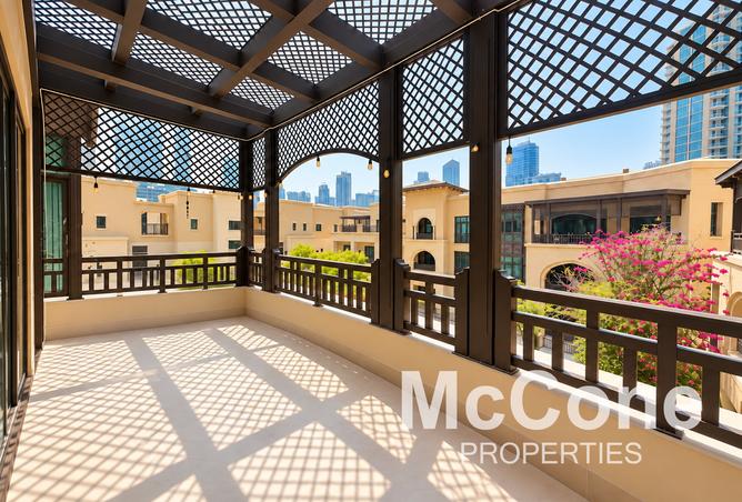 2-bed apartment in Attareen Residences · Burj view — photo 3