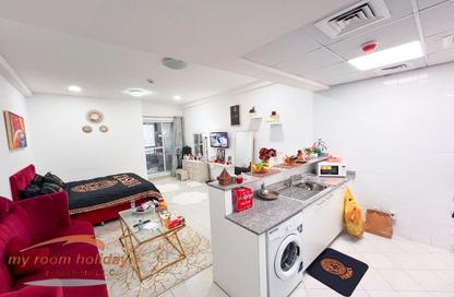 Apartment - Studio - 1 Bathroom for rent in Falcon Tower - Business Bay - Dubai