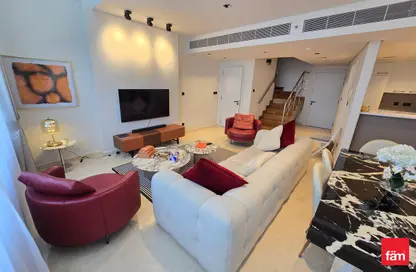 شقة - غرفة نوم - 2 حمامات للايجار في سكاي جاردنز - مركز دبي المالي العالمي - دبي