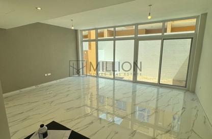 Townhouse - 3 Bedrooms - 3 Bathrooms for rent in Victoria - Damac Hills 2 - Dubai