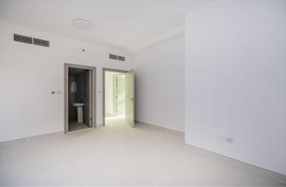 Apartment - 2 Bedrooms - 3 Bathrooms for rent in Al Qulaya'ah - Al Sharq - Sharjah