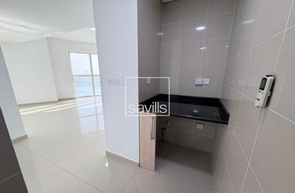 Apartment - 2 Bedrooms - 3 Bathrooms for rent in RAK Tower - Marina Square - Al Reem Island - Abu Dhabi