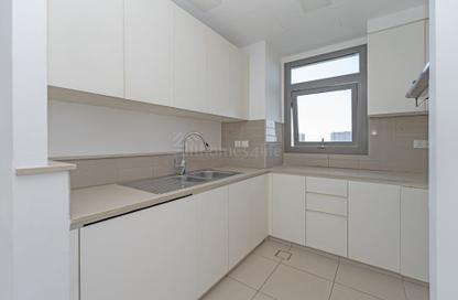 Apartment - 3 - 3 for rent in Zahra Apartments 2A - Zahra Apartments 2 - Zahra Apartments - Town Square - Dubai