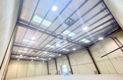 Warehouse - Studio for rent in Phase 2 - Dubai Investment Park (DIP) - Dubai