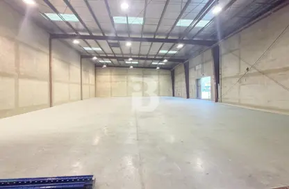 Warehouse - Studio for rent in Phase 2 - Dubai Investment Park (DIP) - Dubai