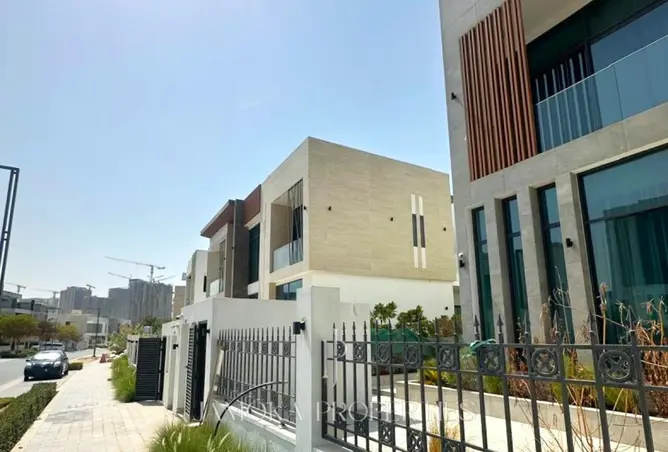 156003939 - Property Image 3