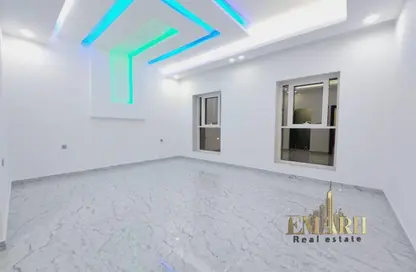 Villa - 5 Bedrooms - 5 Bathrooms for rent in Al Yasmeen - Ajman