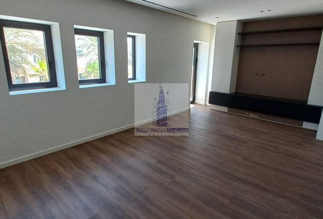 103713059 - Property Main Image